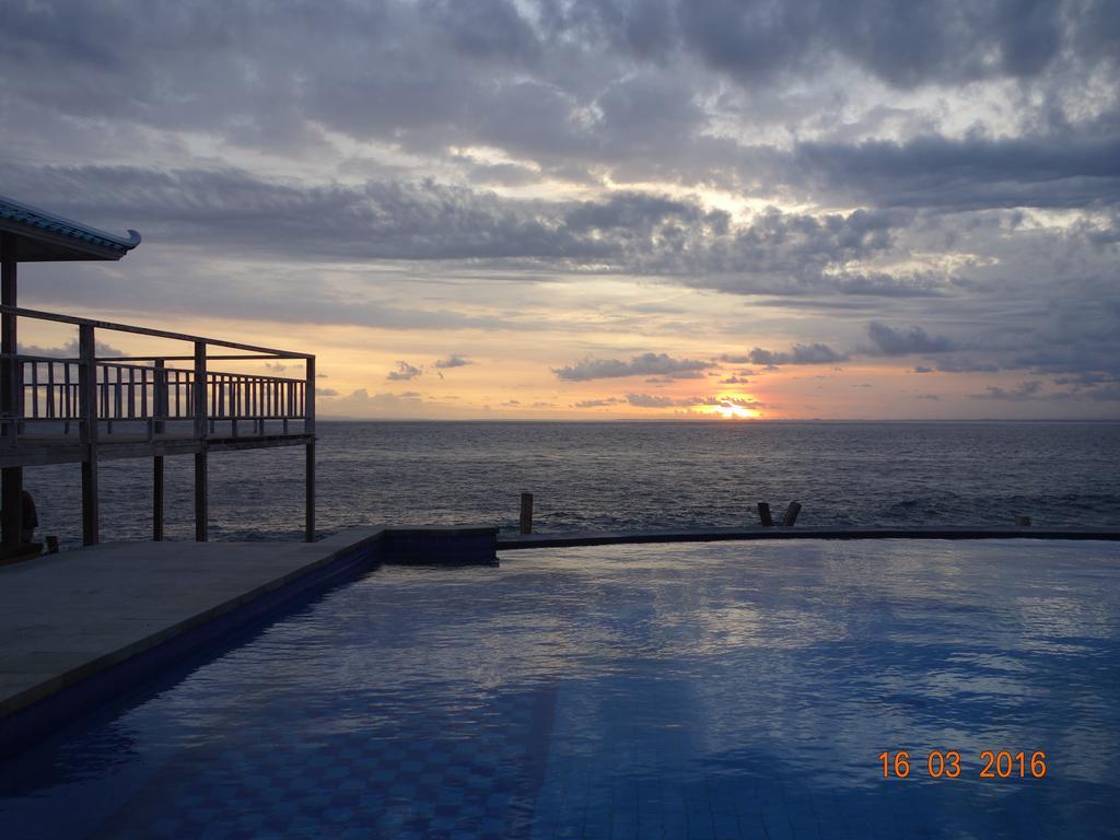 Отель Cliff Park Lembongan Нуса-Лембонган Экстерьер фото